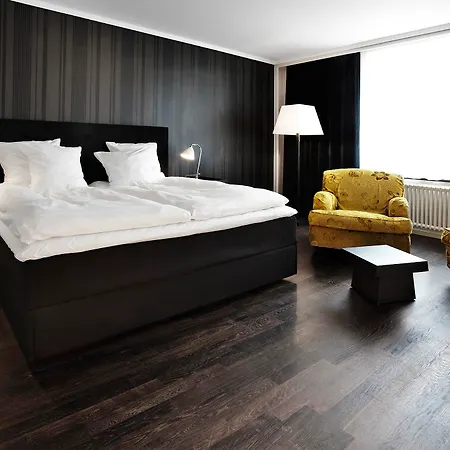 Hotel First Grand 4*