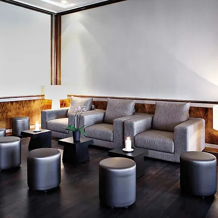 Hotel First Grand