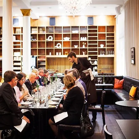 Hotel First Grand Odense
