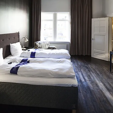 Hotel First Grand 4*
