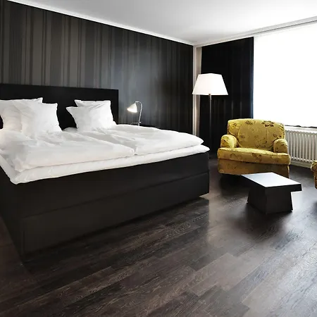 First Grand Hotel 4*