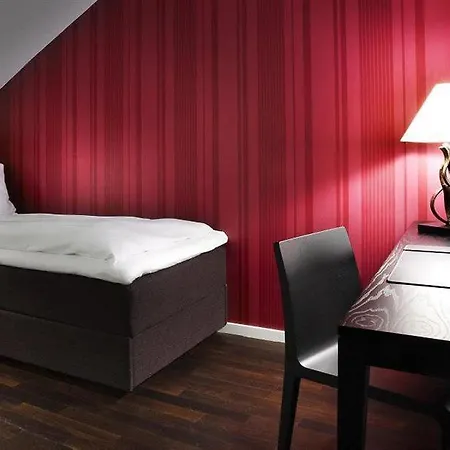 Hotel First Grand 4*