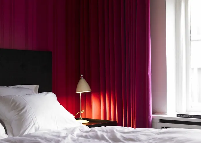 Hotell First Grand 4*