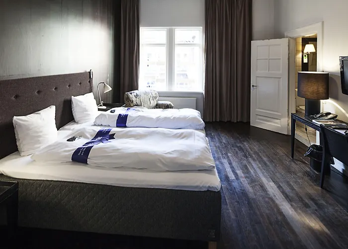 Hotell First Grand 4*