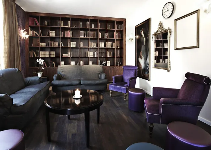 First Grand Hotell 4*