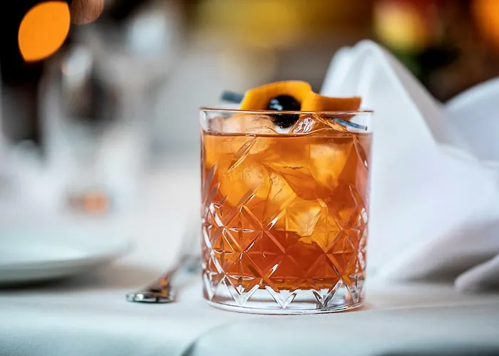 ファースト グランド ホテル 4*